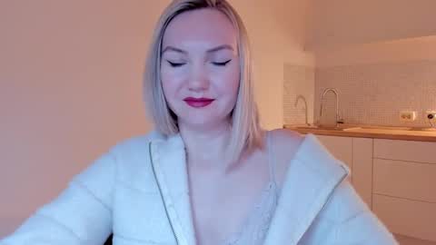 Snapshot of rock__baby chatting on 02-15-25, 02:04 rock__baby online show from 02-15-25, 02:04