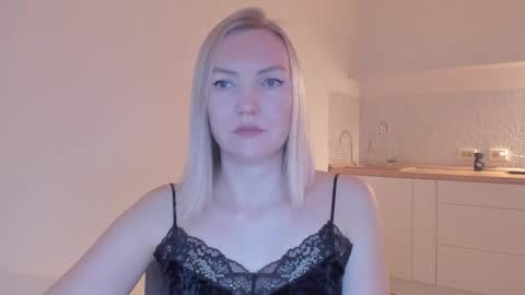 Snapshot of rock__baby chatting on 02-27-25, 10:20 rock__baby online show from 02-27-25, 10:20