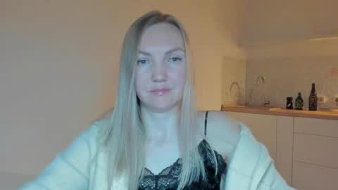 Snapshot of rock__baby chatting on 06-05-26, 10:15 rock__baby online show from 06-05-26, 10:15