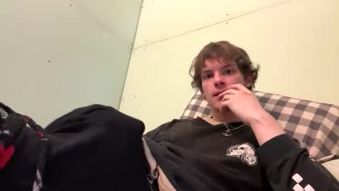 Snapshot of rockeylo99 chatting on 11-11-25, 11:38 rockeylo99 online show from 11-11-25, 11:38