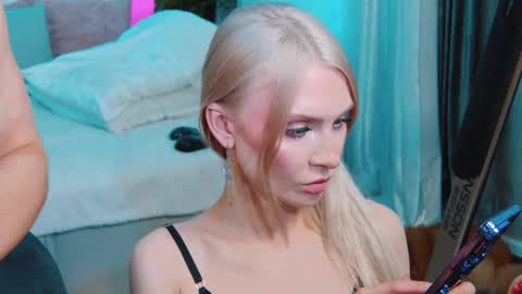 Snapshot of rockstarsgames chatting on 10-12-25, 09:30 Lina and Den online show from 10-12-25, 09:30