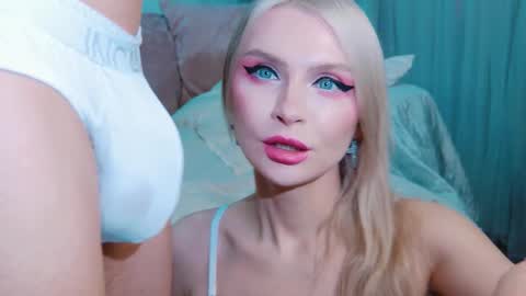 Snapshot of rockstarsgames chatting on 12-15-25, 05:55 Lina and Den online show from 12-15-25, 05:55