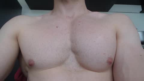 Snapshot of rocky_muscle chatting on 12-14-25, 08:02 rocky muscle online show from 12-14-25, 08:02