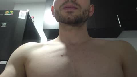 Snapshot of rocky_muscle chatting on 12-17-25, 03:45 rocky muscle online show from 12-17-25, 03:45