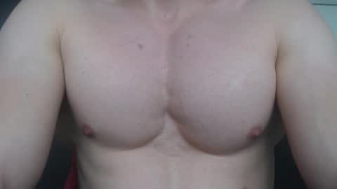 Snapshot of rocky_muscle chatting on 12-17-25, 08:26 rocky muscle online show from 12-17-25, 08:26