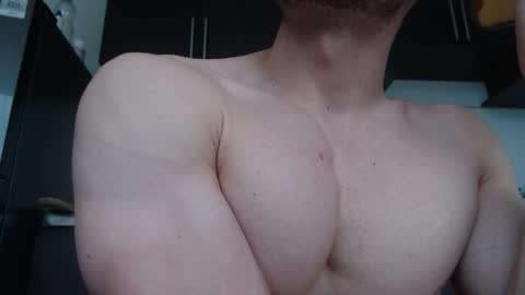 Snapshot of rocky_muscle chatting on 01-07-26, 04:42 rocky muscle online show from 01-07-26, 04:42