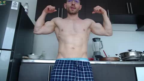 Snapshot of rocky_muscle chatting on 01-09-26, 05:04 rocky muscle online show from 01-09-26, 05:04