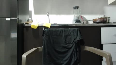 Snapshot of rocky_muscle chatting on 01-10-26, 05:09 rocky muscle online show from 01-10-26, 05:09