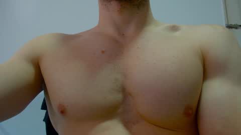 Snapshot of rocky_muscle chatting on 07-07-26, 03:49 rocky muscle online show from 07-07-26, 03:49