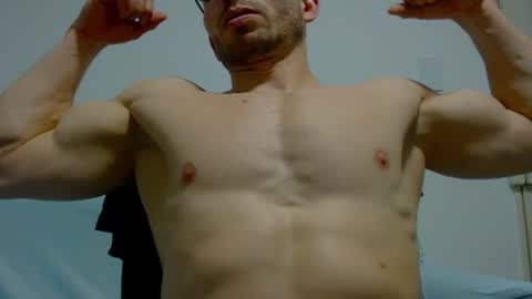 Snapshot of rocky_muscle chatting on 07-08-26, 03:55 rocky muscle online show from 07-08-26, 03:55