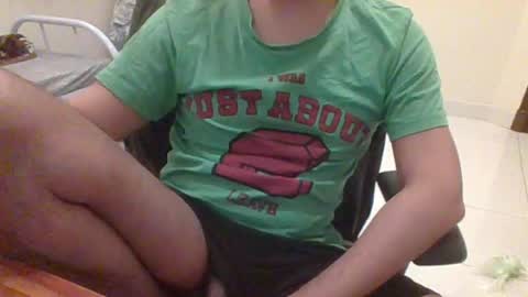 Snapshot of rockysam090 chatting on 06-08-26, 10:21 rockysam090 online show from 06-08-26, 10:21