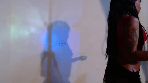 Snapshot of rocxan_gilverth chatting on 10-22-25, 05:30 rocxy online show from 10-22-25, 05:30