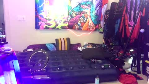 rod77knee online show from 12-26-24, 03:38