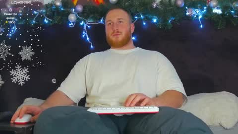 Snapshot of roddy_riss chatting on 12-29-24, 01:49 Roddy online show from 12-29-24, 01:49