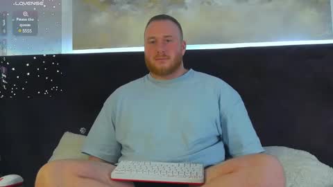 Snapshot of roddy_riss chatting on 01-12-25, 10:45 Roddy online show from 01-12-25, 10:45