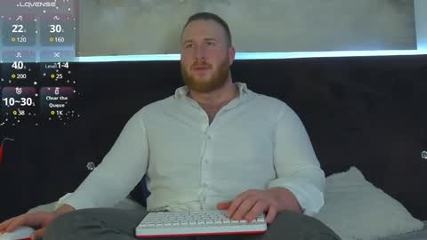 Snapshot of roddy_riss chatting on 03-05-25, 12:11 Roddy online show from 03-05-25, 12:11