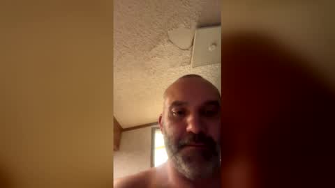 Snapshot of roddyt1127 chatting on 04-05-26, 03:47 roddyt1127 online show from 04-05-26, 03:47