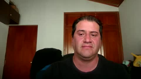 Snapshot of rodfer chatting on 04-18-26, 07:18 Rodfer online show from 04-18-26, 07:18