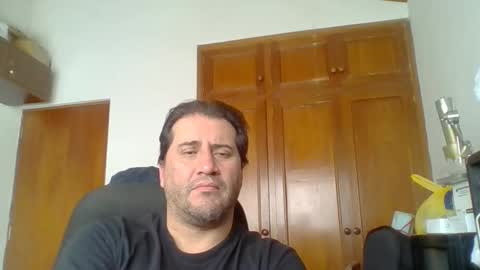 Snapshot of rodfer chatting on 05-08-26, 12:43 Rodfer online show from 05-08-26, 12:43
