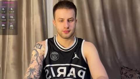 Snapshot of rodrigoveira chatting on 11-07-25, 10:43 Rodrigo online show from 11-07-25, 10:43