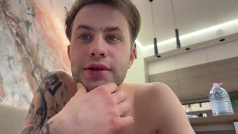 Snapshot of rodrigoveira chatting on 04-28-26, 04:56 Rodrigo online show from 04-28-26, 04:56