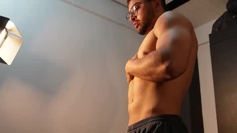 Roger Belmont online show from 09-14-25, 04:11