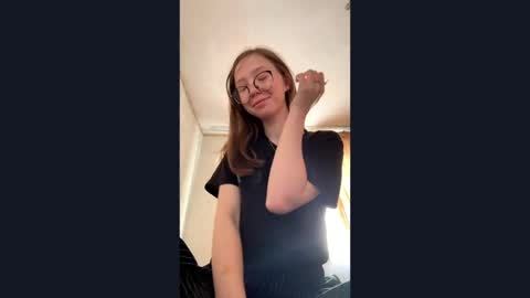 Snapshot of rogue_parcel chatting on 04-05-26, 12:02 rogue_parcel online show from 04-05-26, 12:02