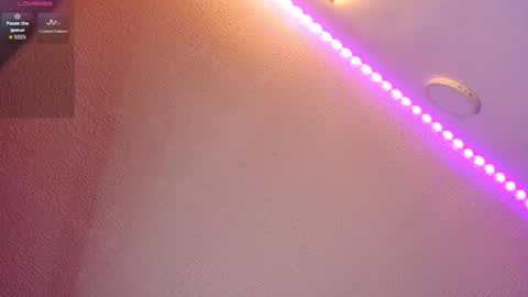 Snapshot of rohanalan_ chatting on 12-22-25, 03:36 Sof online show from 12-22-25, 03:36