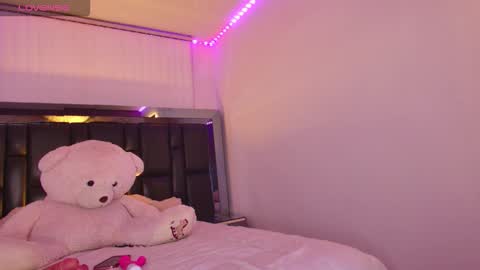 Snapshot of rohanalan_ chatting on 02-22-26, 03:07 Sof online show from 02-22-26, 03:07