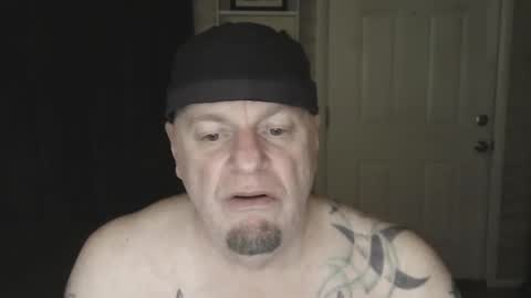 Snapshot of roinaz chatting on 12-18-24, 03:47 roinaz online show from 12-18-24, 03:47