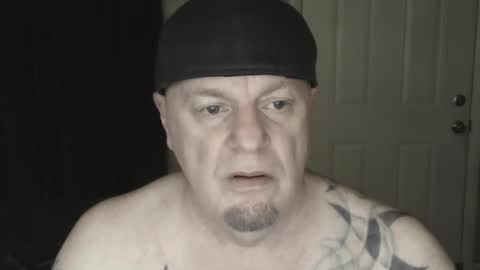 Snapshot of roinaz chatting on 12-22-24, 07:31 roinaz online show from 12-22-24, 07:31