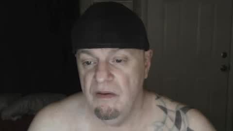 Snapshot of roinaz chatting on 12-23-24, 08:33 roinaz online show from 12-23-24, 08:33