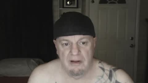 Snapshot of roinaz chatting on 12-29-24, 08:11 roinaz online show from 12-29-24, 08:11