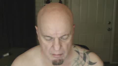 Snapshot of roinaz chatting on 03-08-25, 03:17 roinaz online show from 03-08-25, 03:17