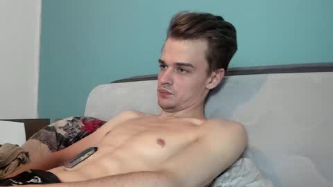 taylor fox online show from 09-26-25, 08:57