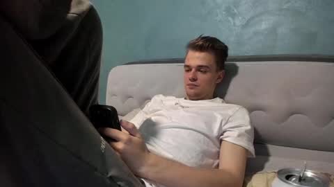 taylor fox online show from 11-01-25, 07:16