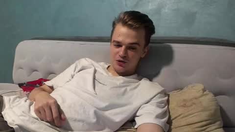 taylor fox online show from 11-14-25, 06:50