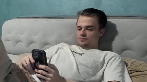 taylor fox online show from 12-19-25, 06:37