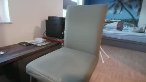 Snapshot of rolandloser1000 chatting on 11-23-25, 03:01 rolandloser1000 online show from 11-23-25, 03:01