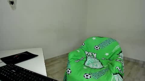 rolling_05 online show from 12-15-25, 03:11