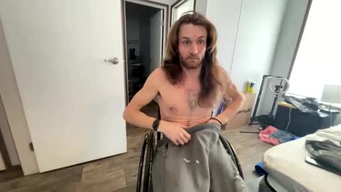 Snapshot of rollinintheweeds chatting on 02-11-25, 09:14 Rollinintheweeds online show from 02-11-25, 09:14