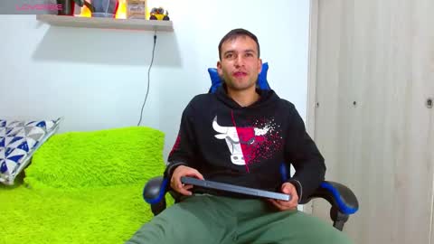 rolos_hot32 online show from 09-22-25, 11:29