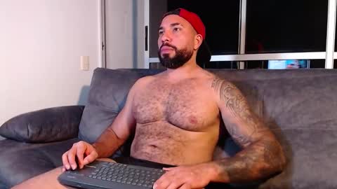 Snapshot of roman_muscle_ chatting on 02-01-25, 04:46 Roman online show from 02-01-25, 04:46