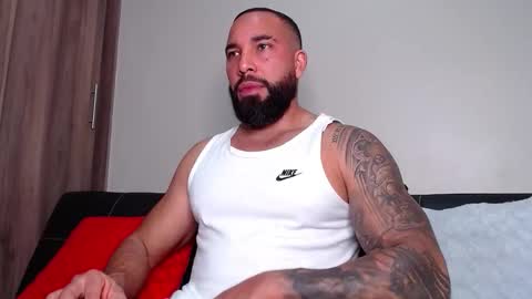 Snapshot of roman_muscle_ chatting on 10-27-25, 12:47 Roman online show from 10-27-25, 12:47