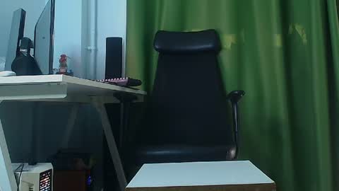 Snapshot of romaniamaster1 chatting on 07-10-26, 06:17 romaniamaster1 online show from 07-10-26, 06:17