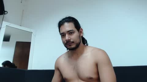 Snapshot of romanphoenix chatting on 06-25-26, 11:26 Roman online show from 06-25-26, 11:26