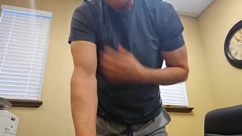 Snapshot of romanteeks chatting on 01-22-25, 06:52 romanteeks online show from 01-22-25, 06:52