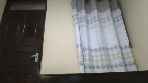 Snapshot of romantic2u4 chatting on 07-20-26, 04:49 Emma online show from 07-20-26, 04:49
