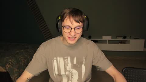 Snapshot of romeo_mercy chatting on 12-10-24, 01:22 Romeo online show from 12-10-24, 01:22