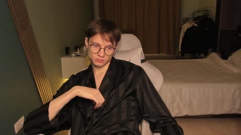 Snapshot of romeo_mercy chatting on 01-16-25, 05:53 Romeo online show from 01-16-25, 05:53